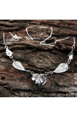 Winter Leaves Necklace